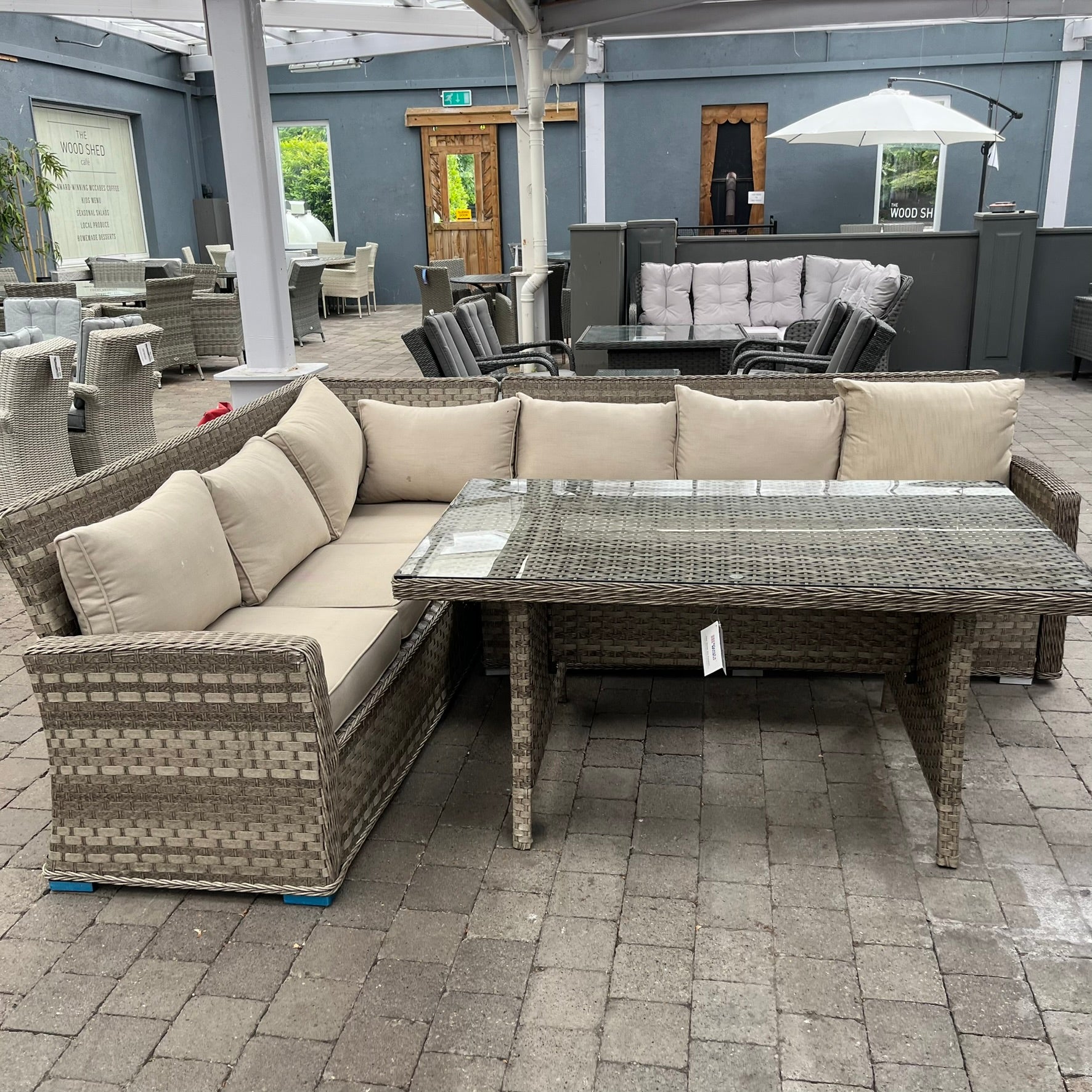 Hampton Corner Set - Clearance