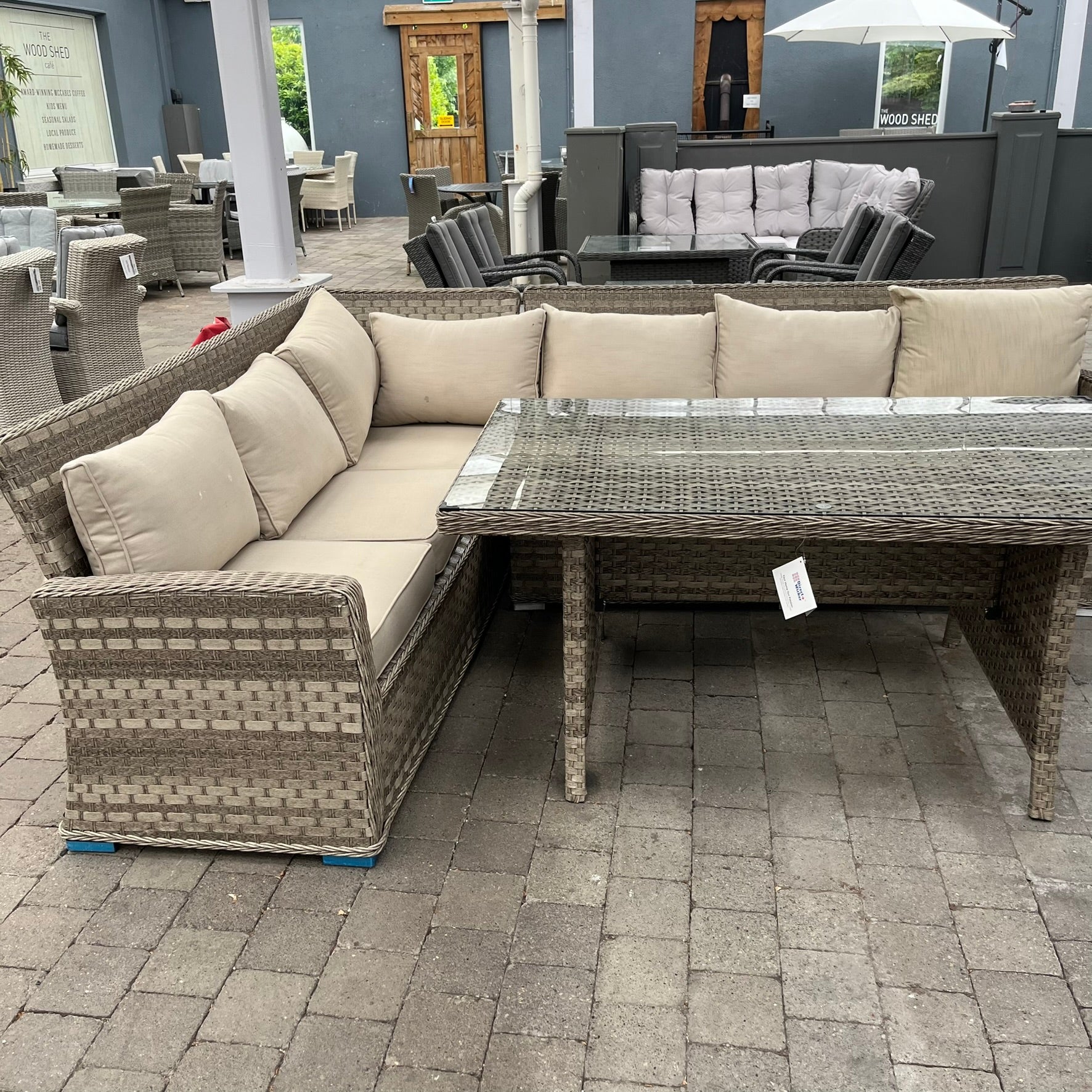 Hampton Corner Set - Clearance
