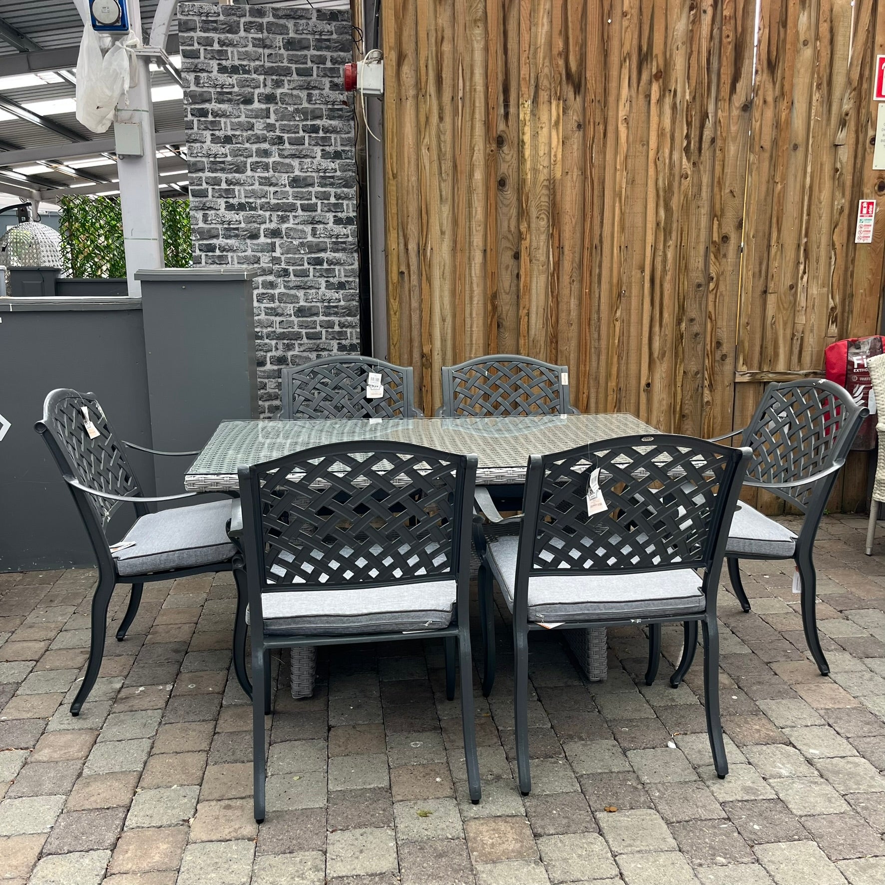 Toulouse / Saville 6 Seater Set - Clearance