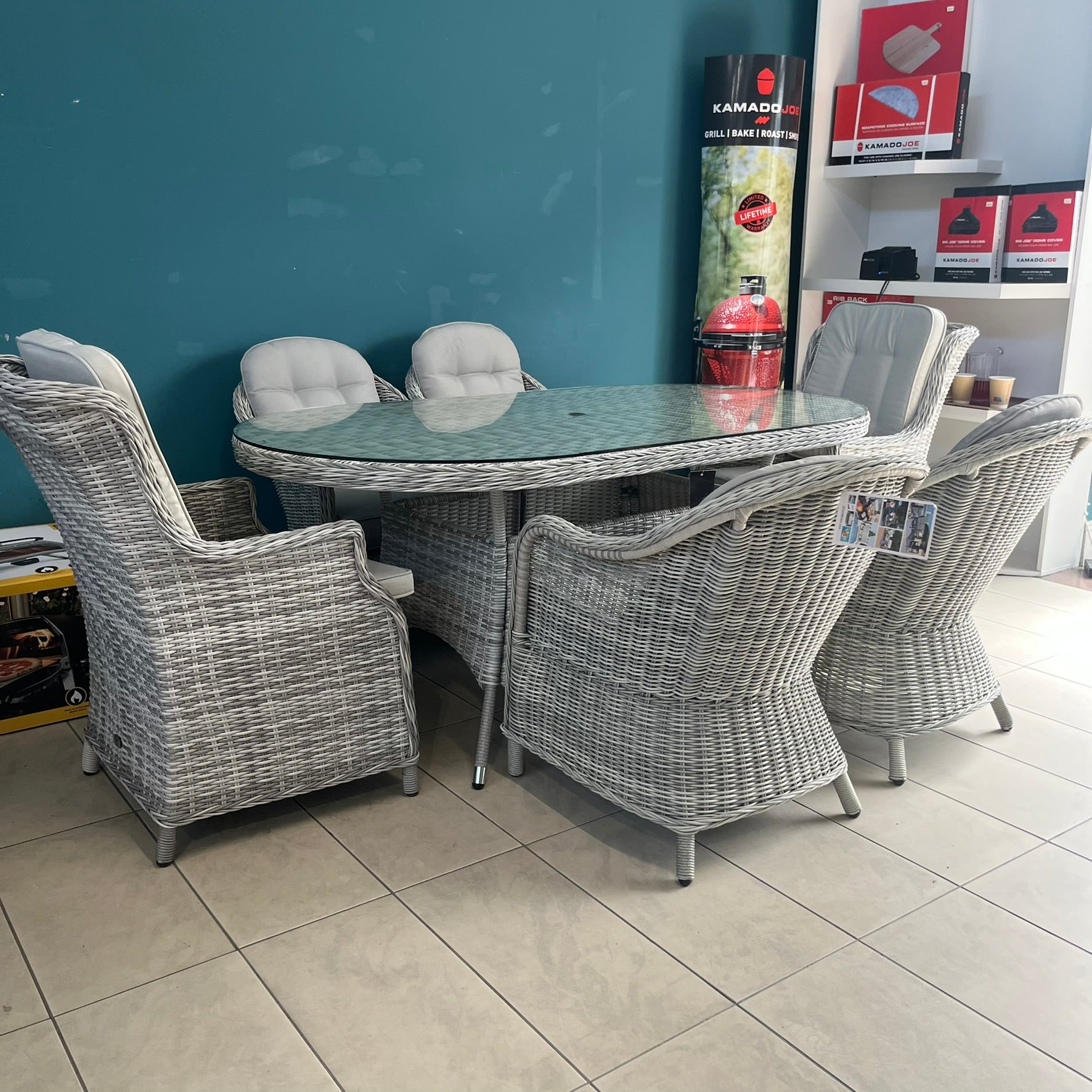 Sepino 6 Seater Oval Set - Clearance