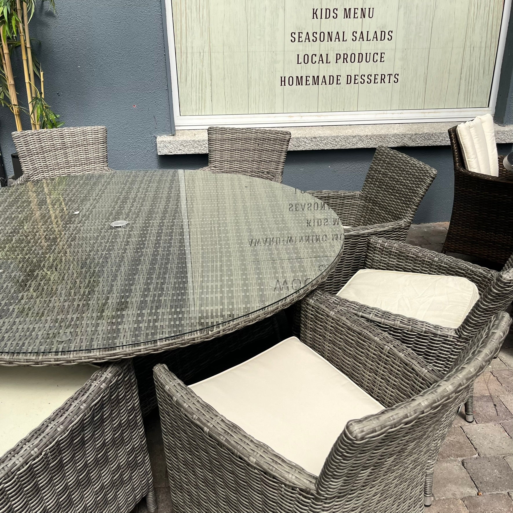 Oxford 8 Seater Set - Clearance