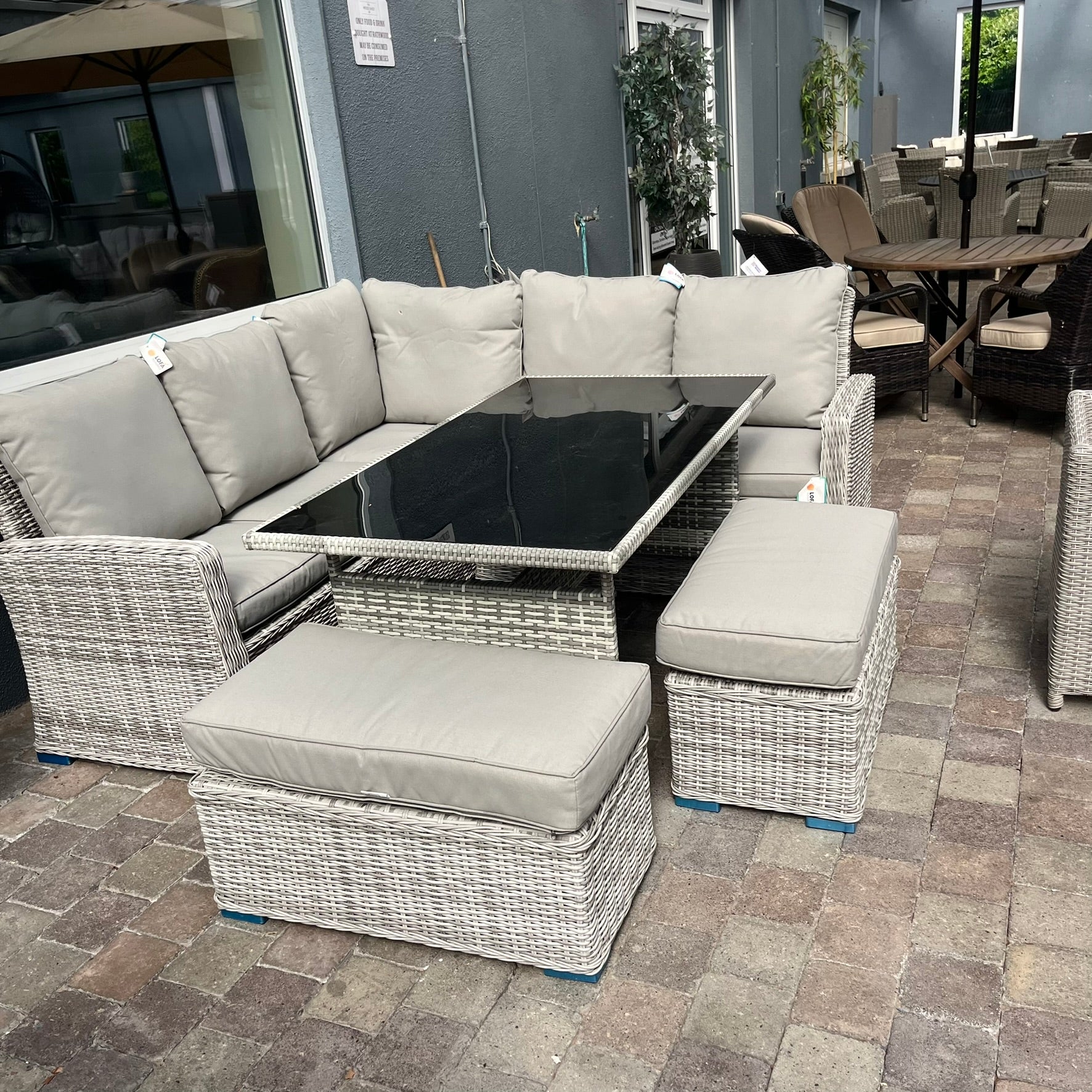 Sepino Corner Set - Clearance