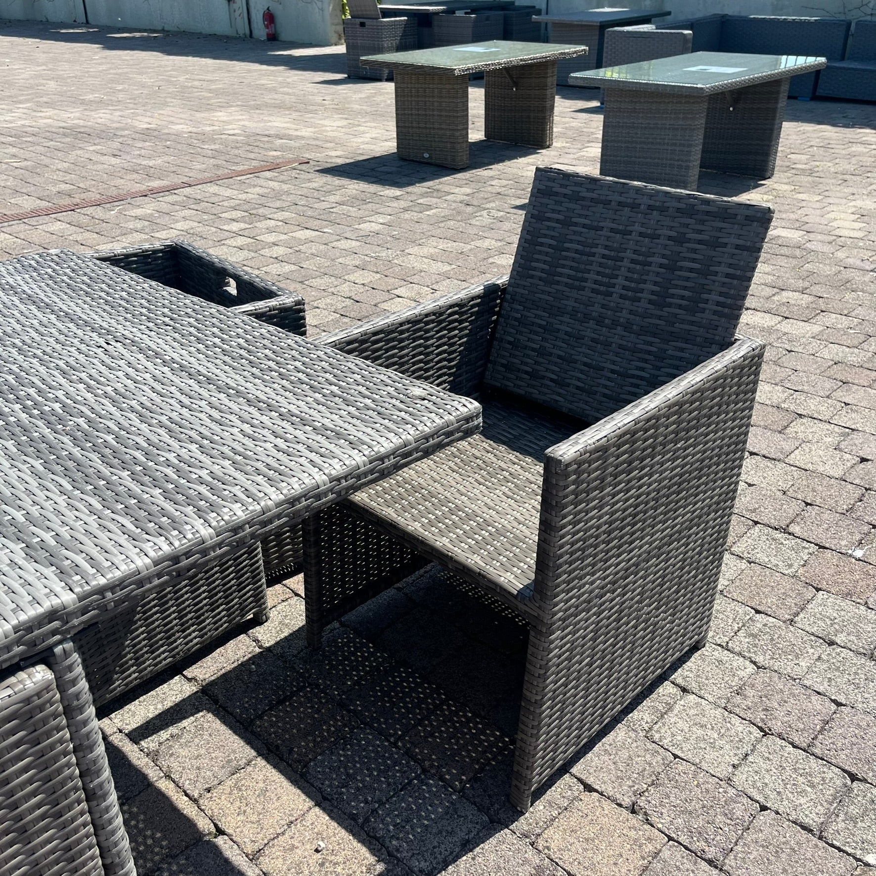 4 Seater Cube - Clearance