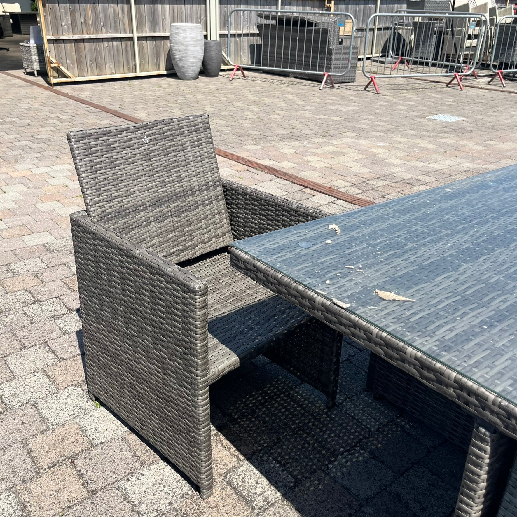 6 Seater Cube - Clearance