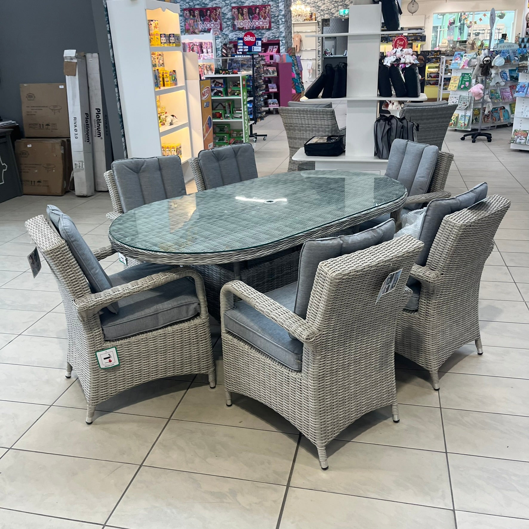 Sepino/Sorrento 6 Seater Set (Oval) - Clearance