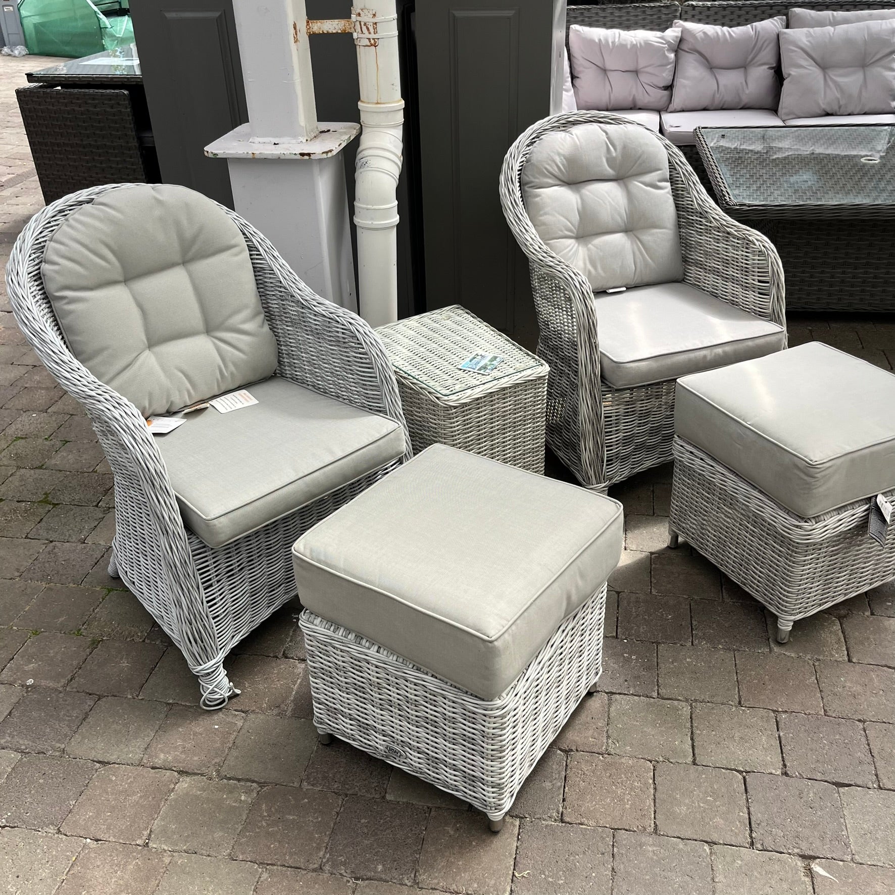 Sepino bistro w/footstool - Clearance