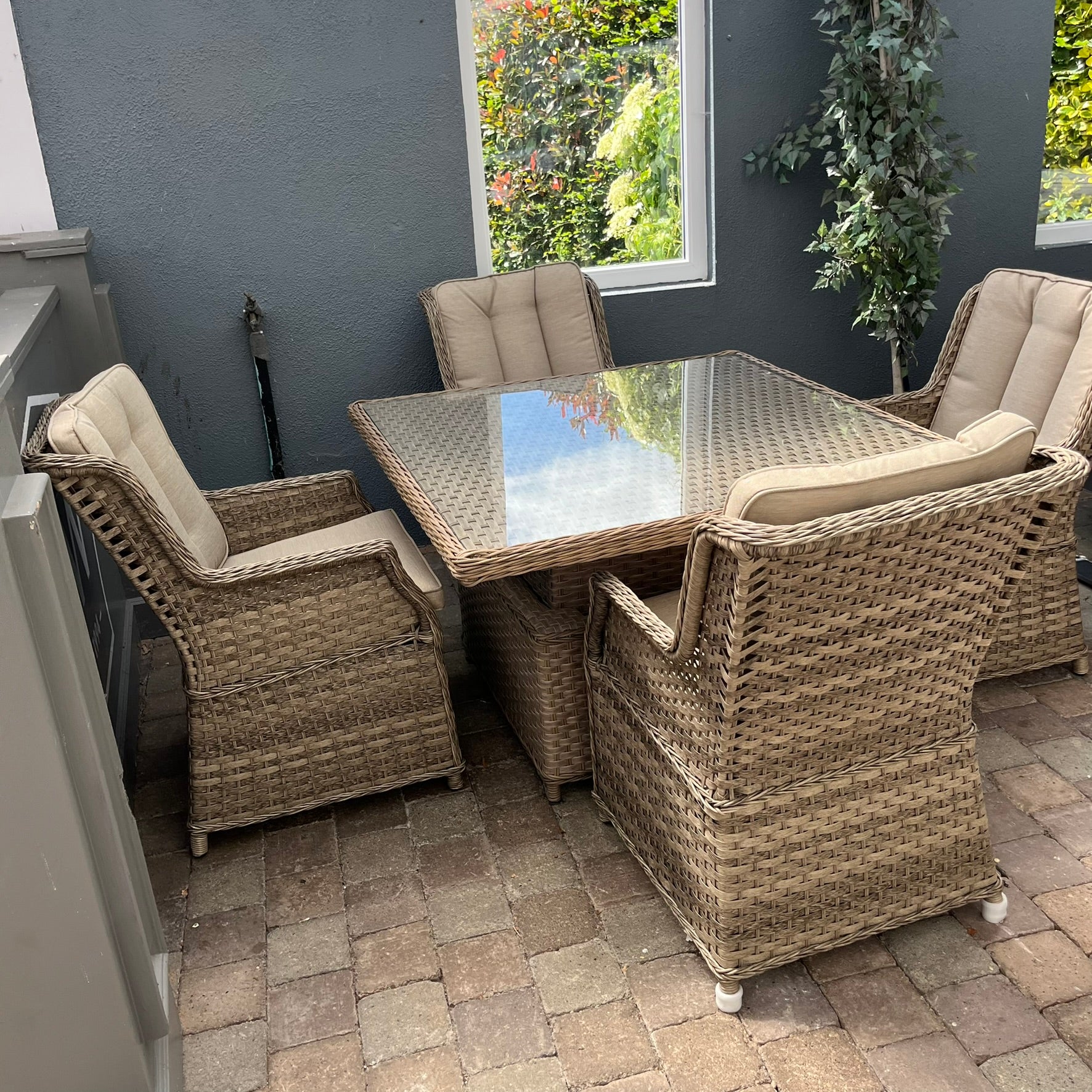 Hampton/Willow 4 Seater Set - Clearance