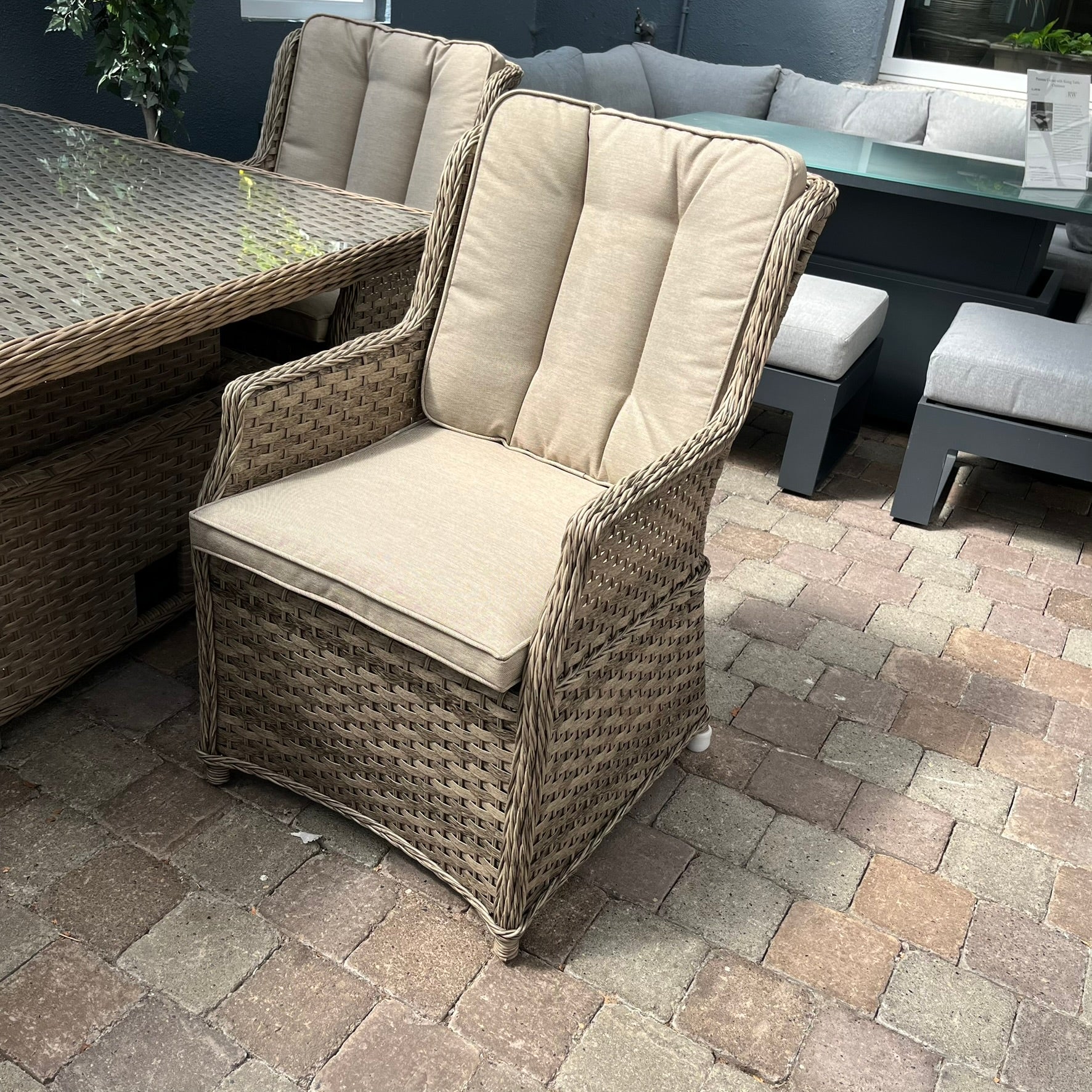Hampton/Willow 4 Seater Set - Clearance