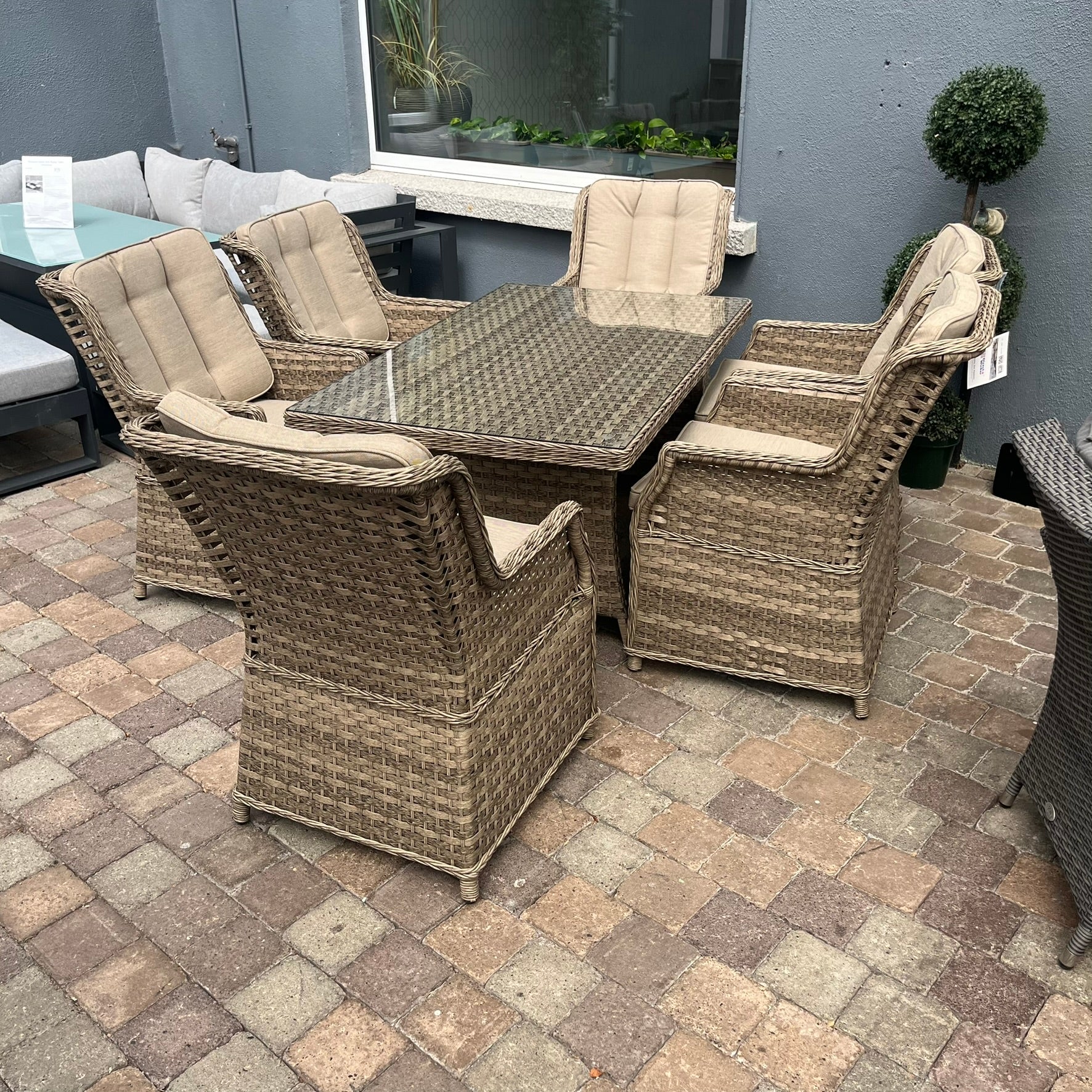Hampton 6 Seater Set - Clearance