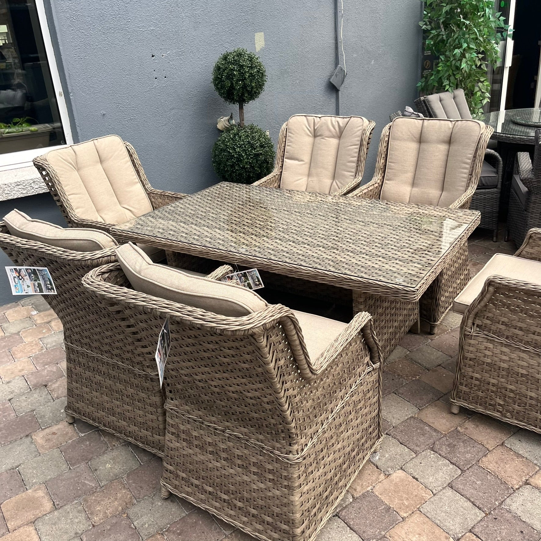 Hampton 6 Seater Set - Clearance