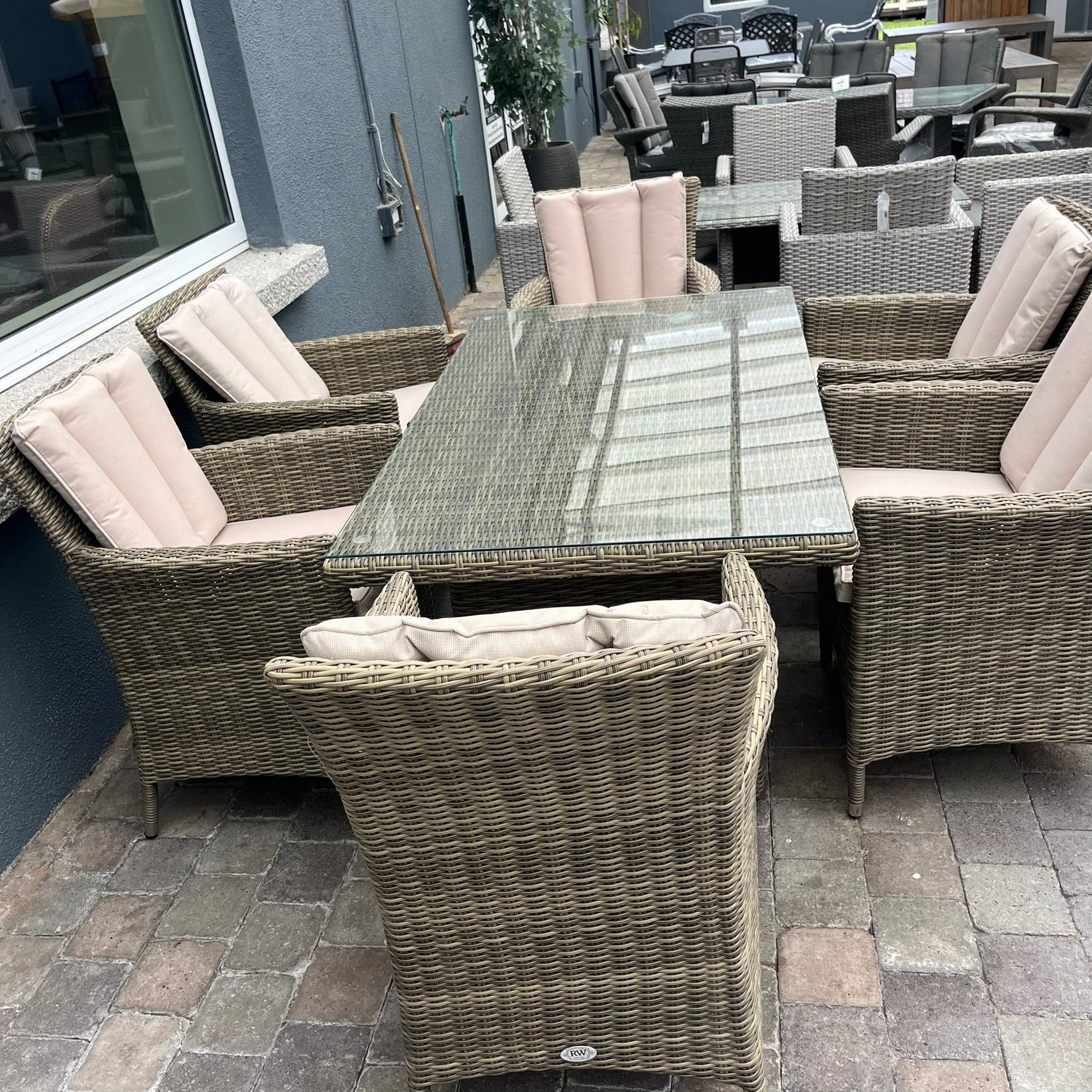 Chester 6 Seater - Clearance
