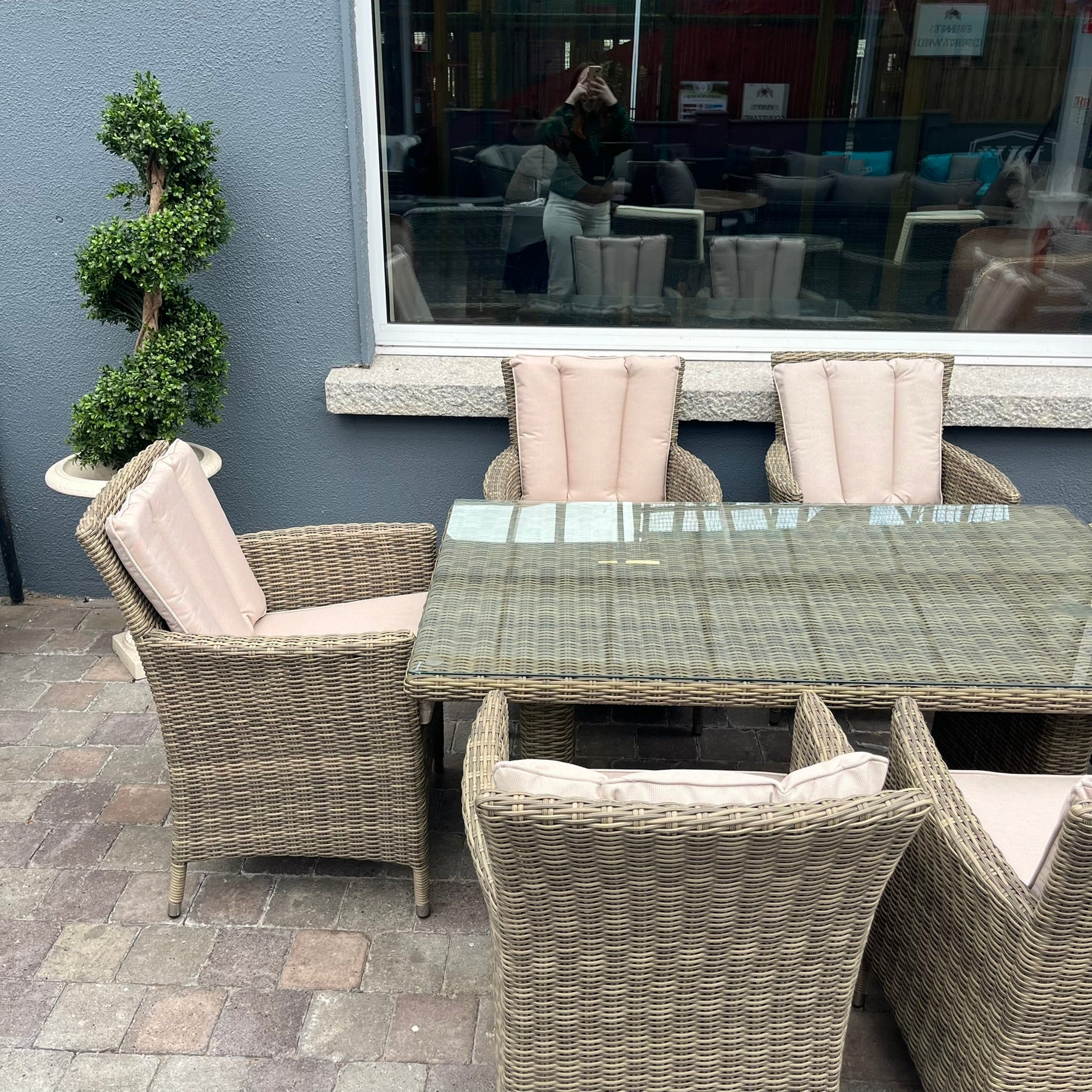 Chester 6 Seater - Clearance