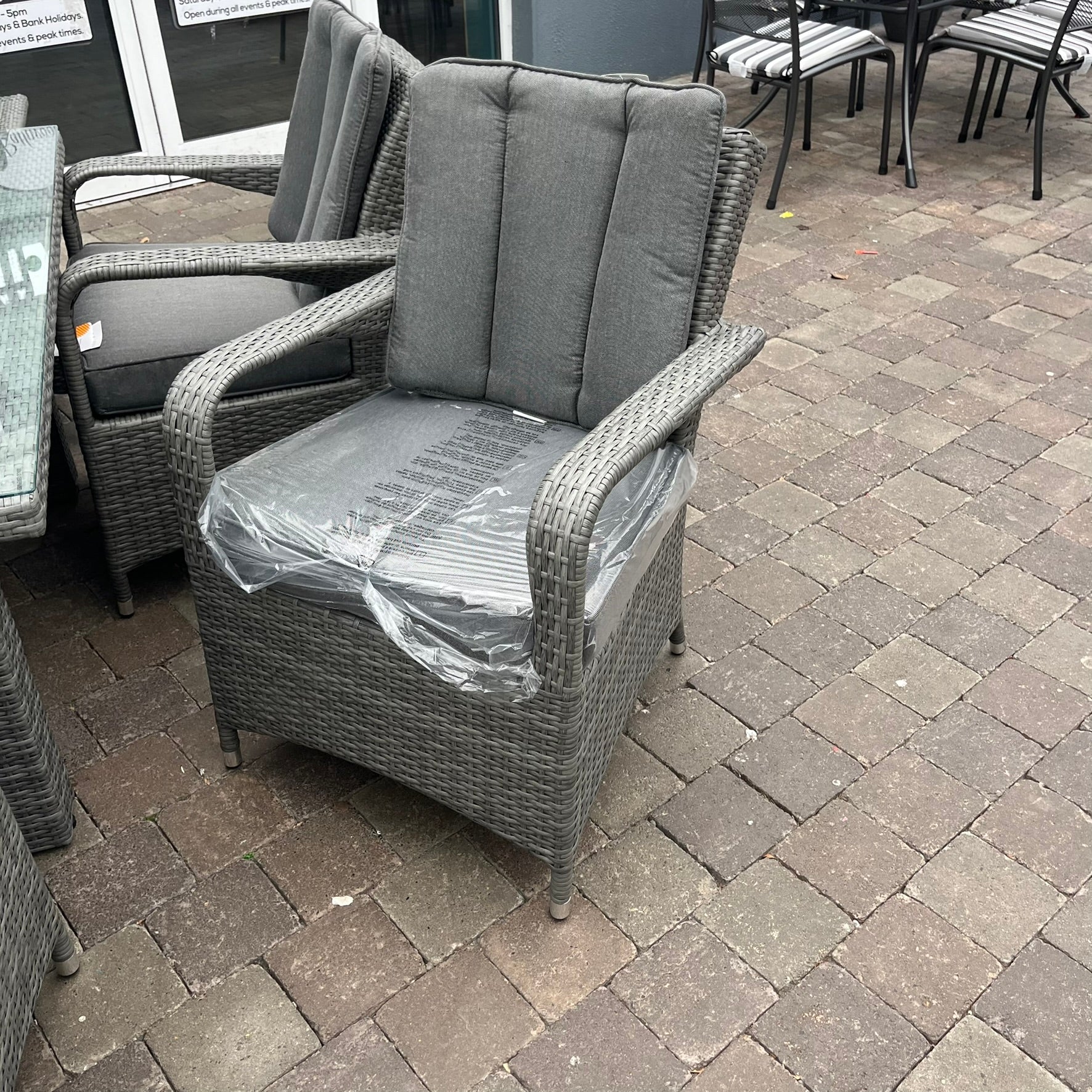 Havana 6 Seater - Clearance
