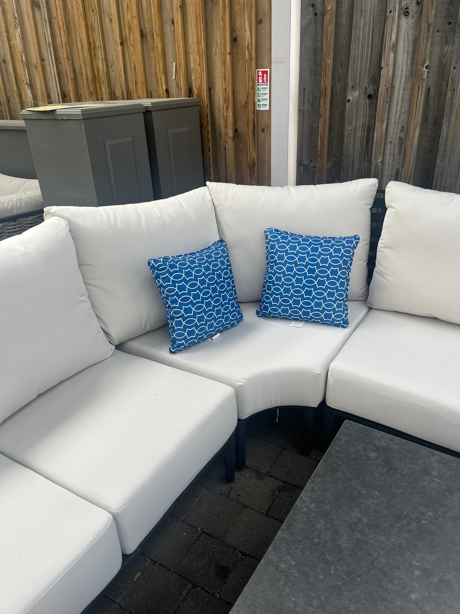 Olympus corner Set - Clearance