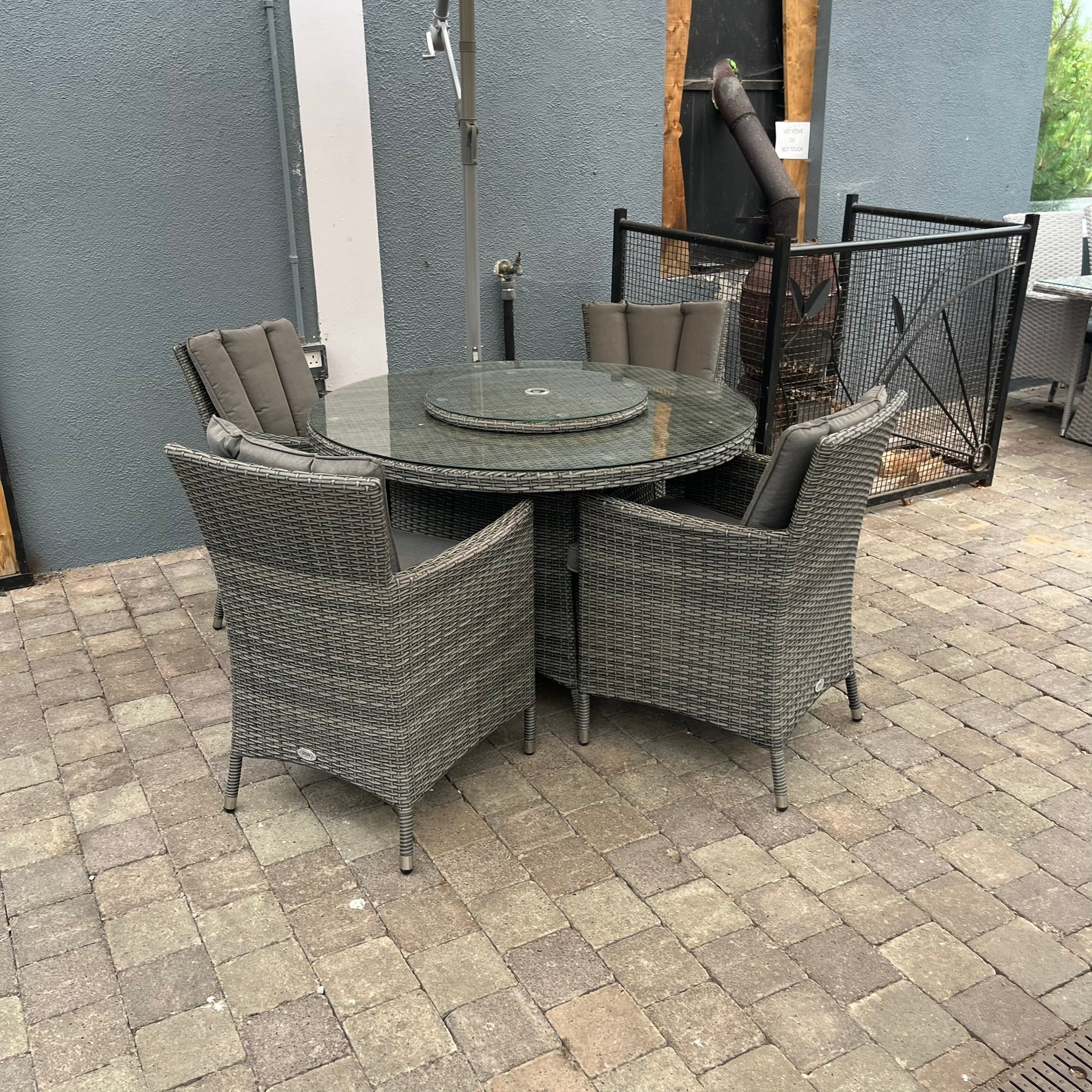 Gardina 4 Seater with Lazy Susan - Clearance