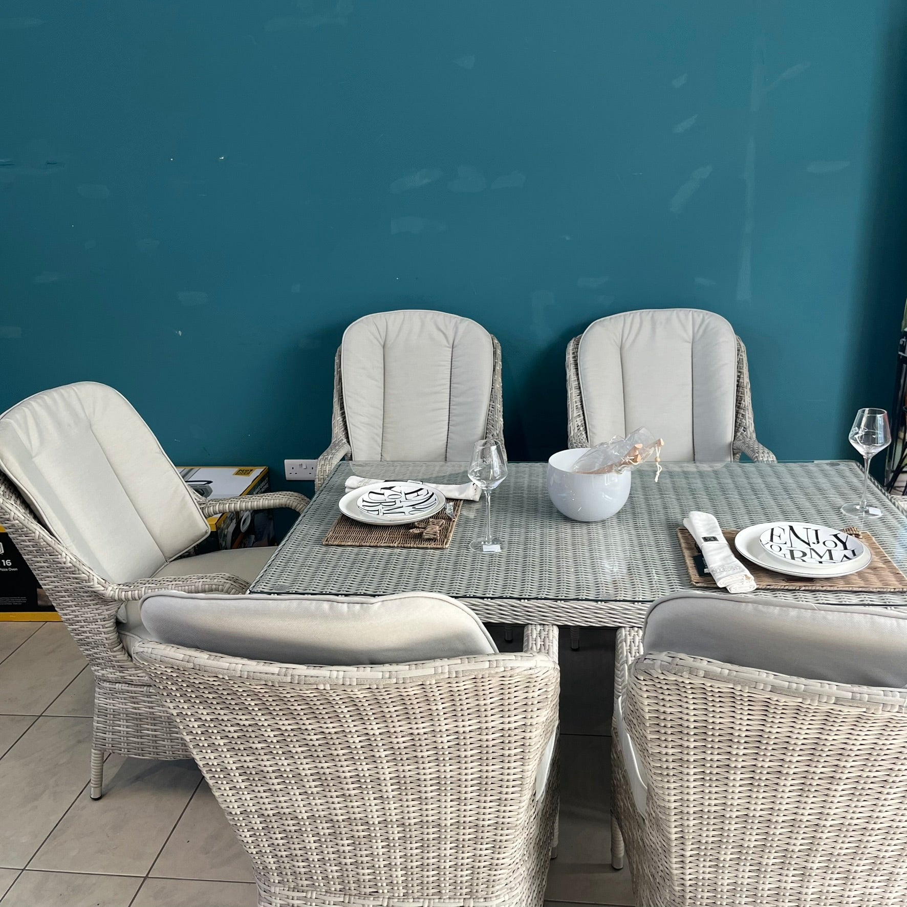 Parma 6 Seater (Rectangular)- Clearance