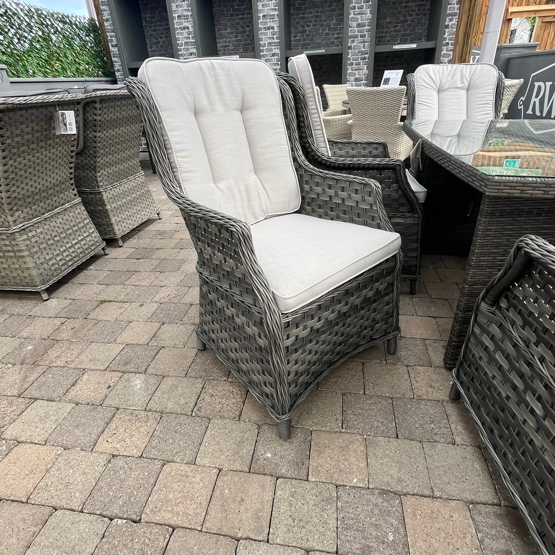 Ravenna/Santiago Rectangle 6 Seater Set  - Clearance