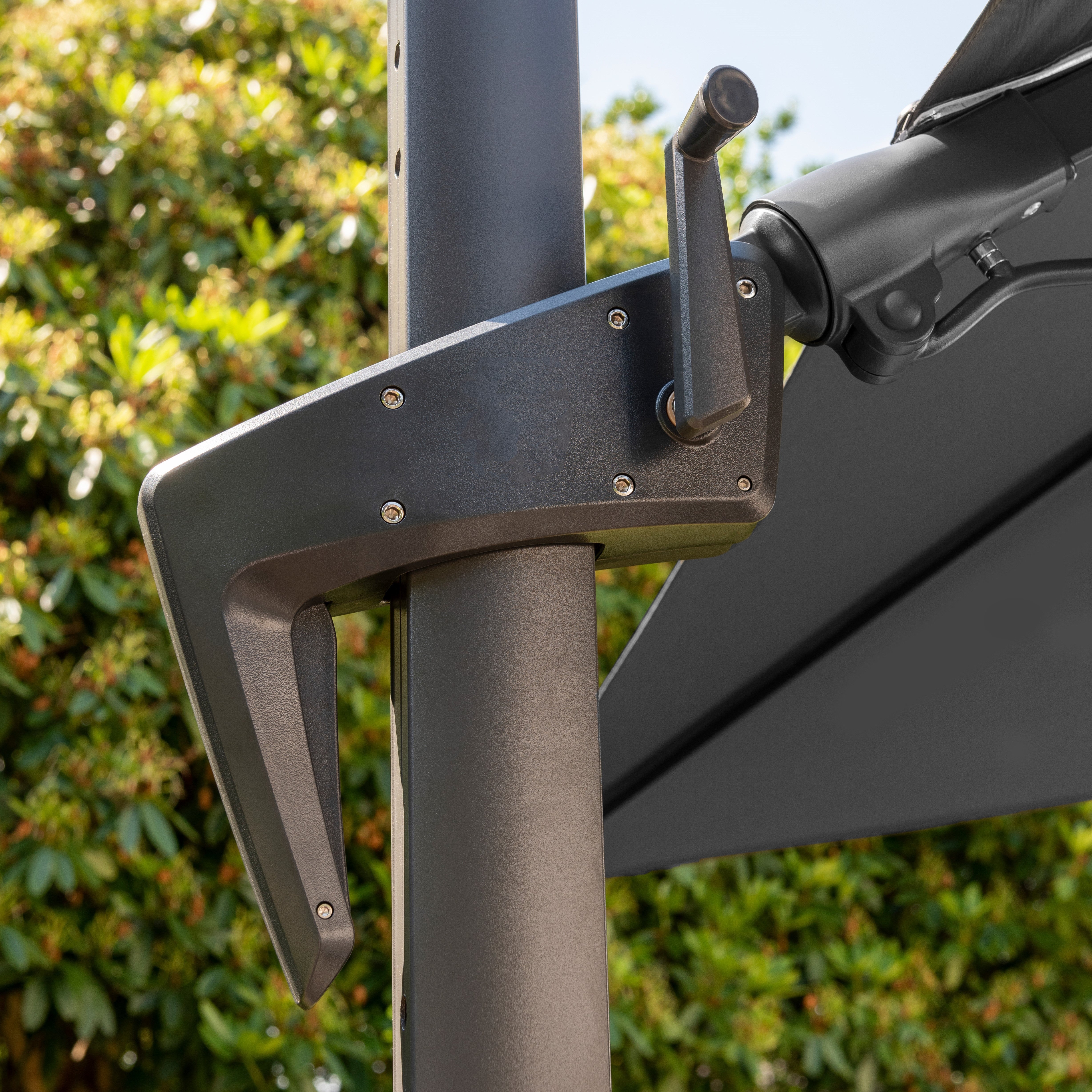 Royce - Executive Standard Cantilever Parasol with Night Cover (Soft Grey)