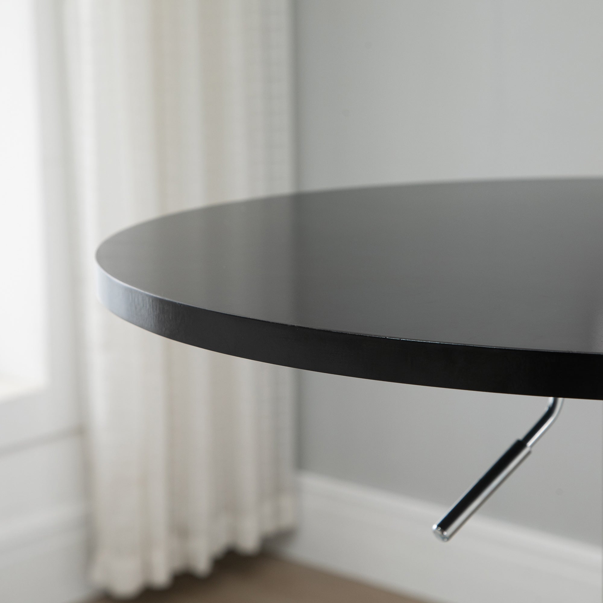 Round Bar Table Height Adjustable Swivel Steel Black