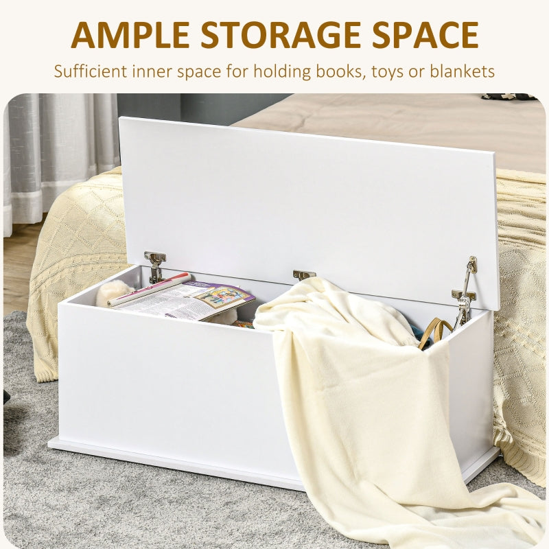 113L Storage Chest with Flip-Top Lid and Safety Hinges, White