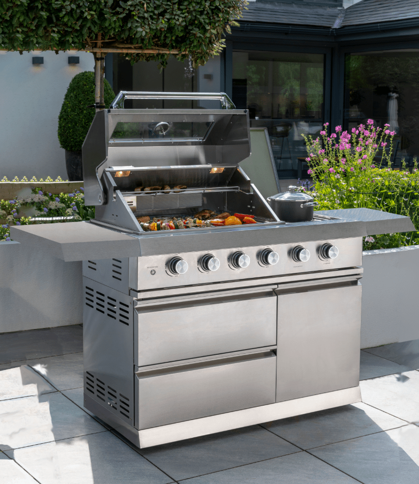 ABSOLUTE Outdoor Kitchen - 4 burner - side bur - Rathwood Store