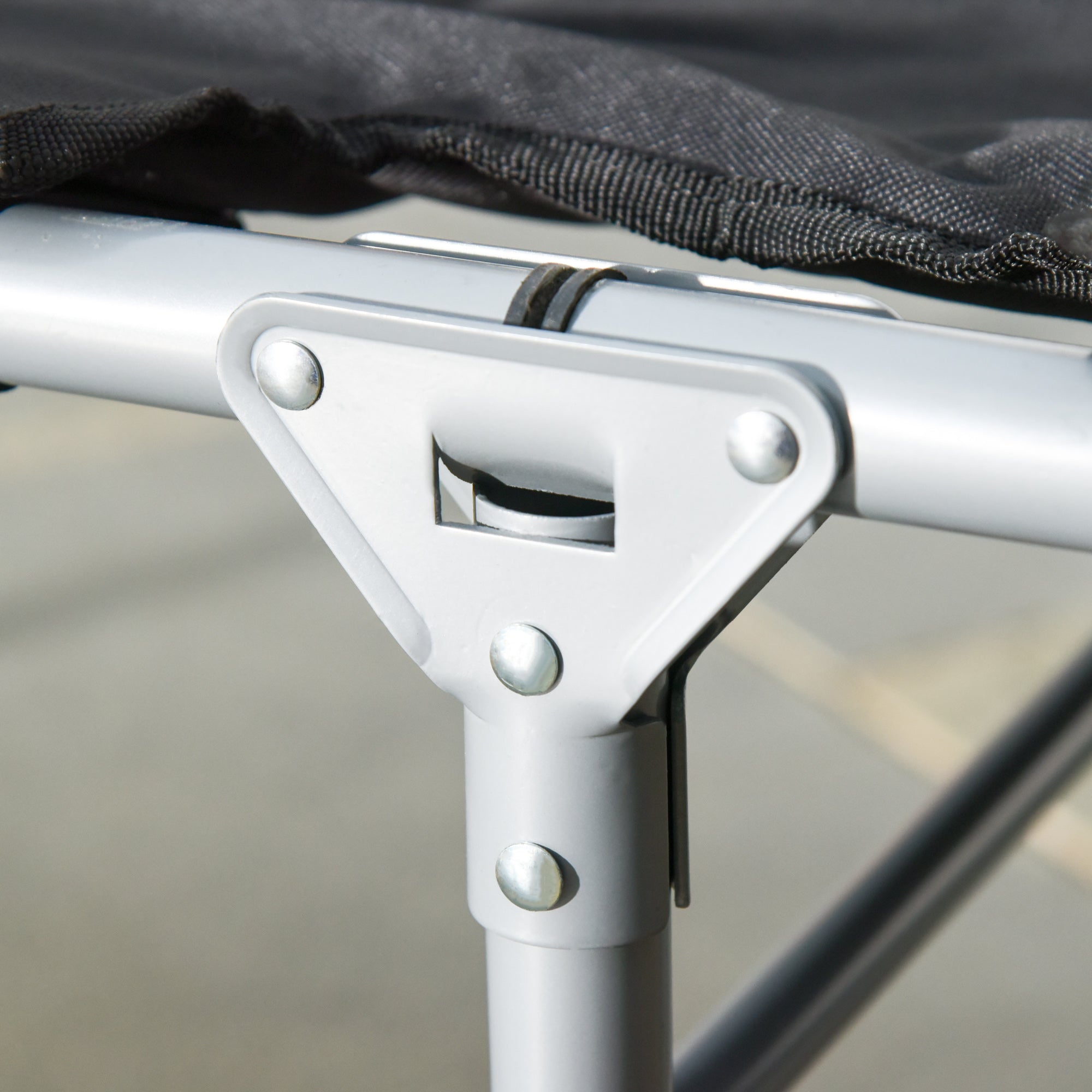 Faltbares Campingbett Leicht Tragbar mit Kissen, Schwarz Silber
