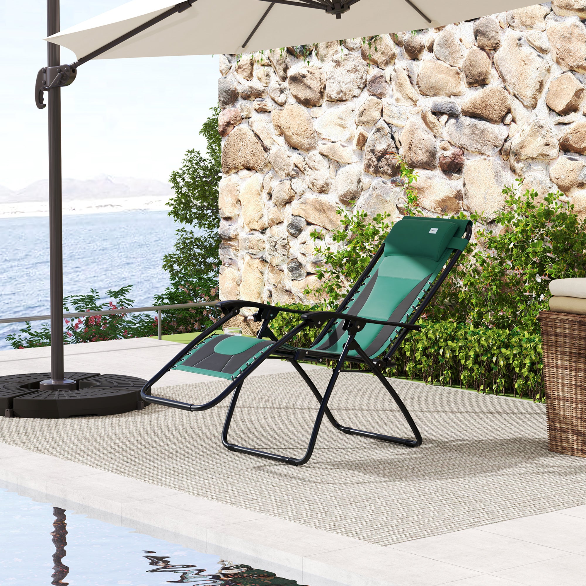 Zero Gravity Lounger Chair Folding Reclining Patio Chair with Padded Seat Cup Holder Green