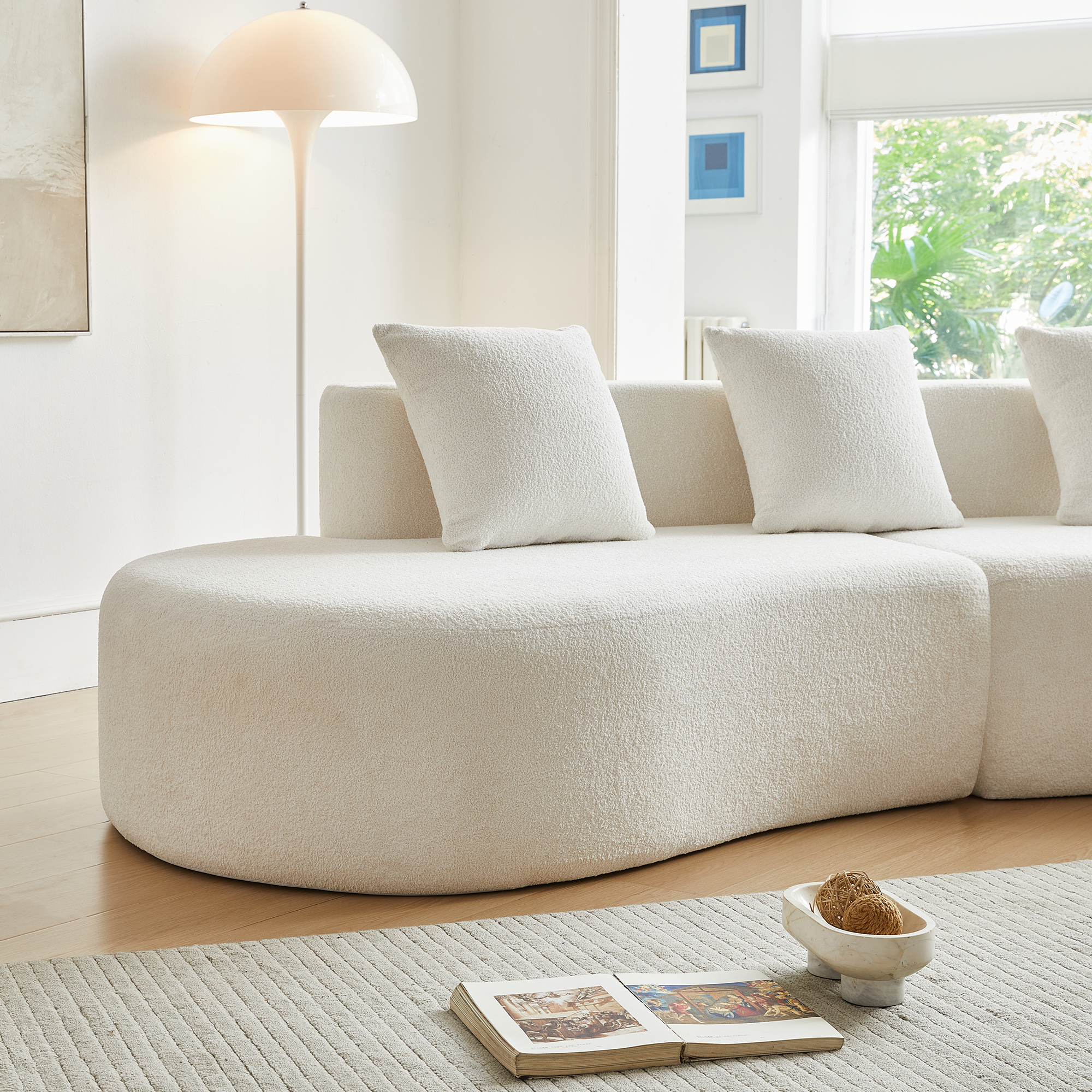 Modern Sectional Sofa, Curved 3-Seater Couch, Stylish and Comfortable