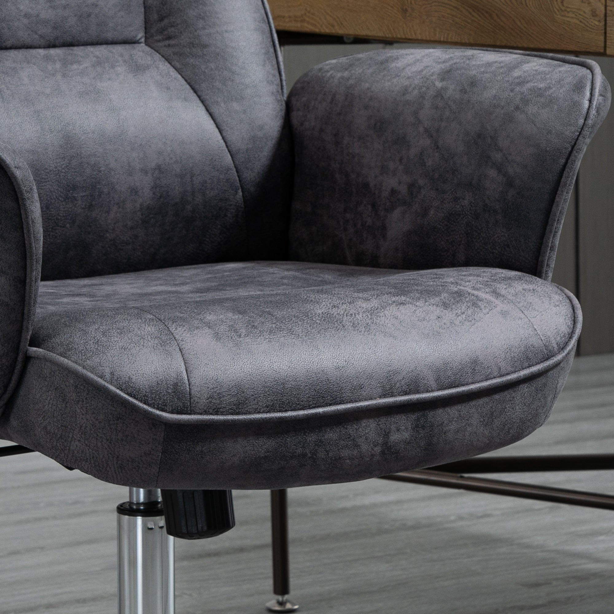 Vinsetto XXL Office Chair, Ergonomic Rocker, Height-Adjustable, Grey