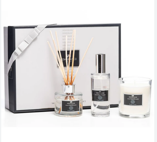 Fresh Linen Set - Spray Diffuser & Candle