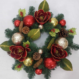 Magnolia/Cone/Ball Wreath 60cm