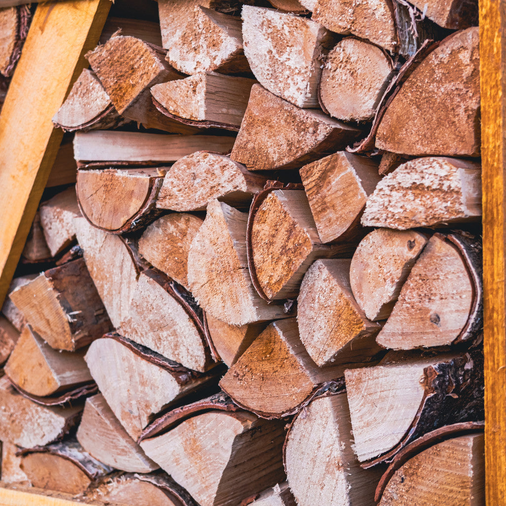 Hardwood Firewood 2.14m³ - 880kg Kiln Dried (3 Row) Pallet