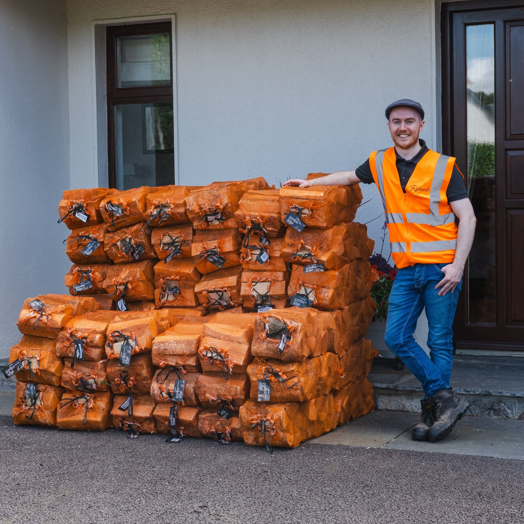 Hardwood firewood Bags 1.65m³/504kg (52x30L/9kg Bags) Pallet Delivery - Rathwood Store