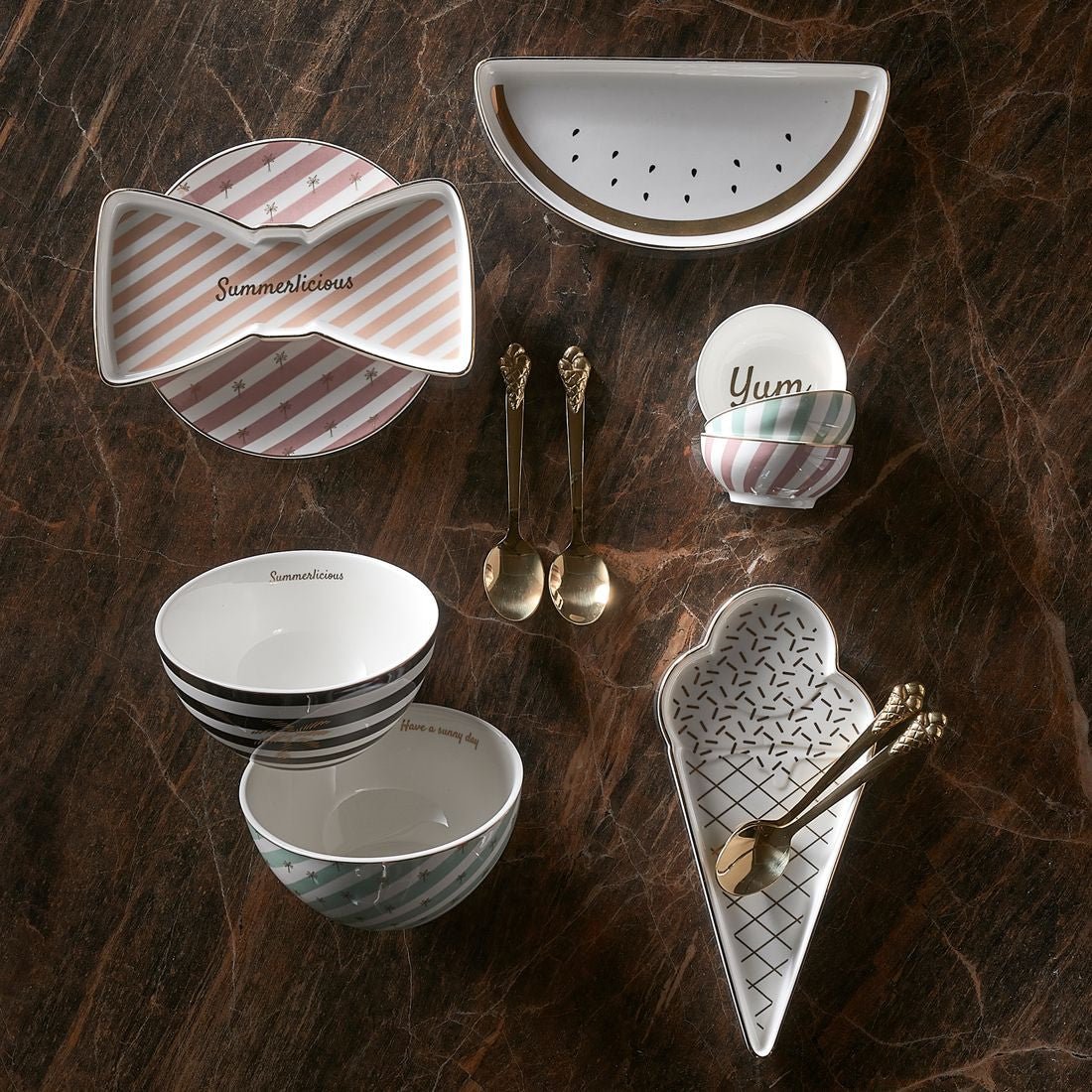 Palm Breeze Cake Plate - Rathwood Store