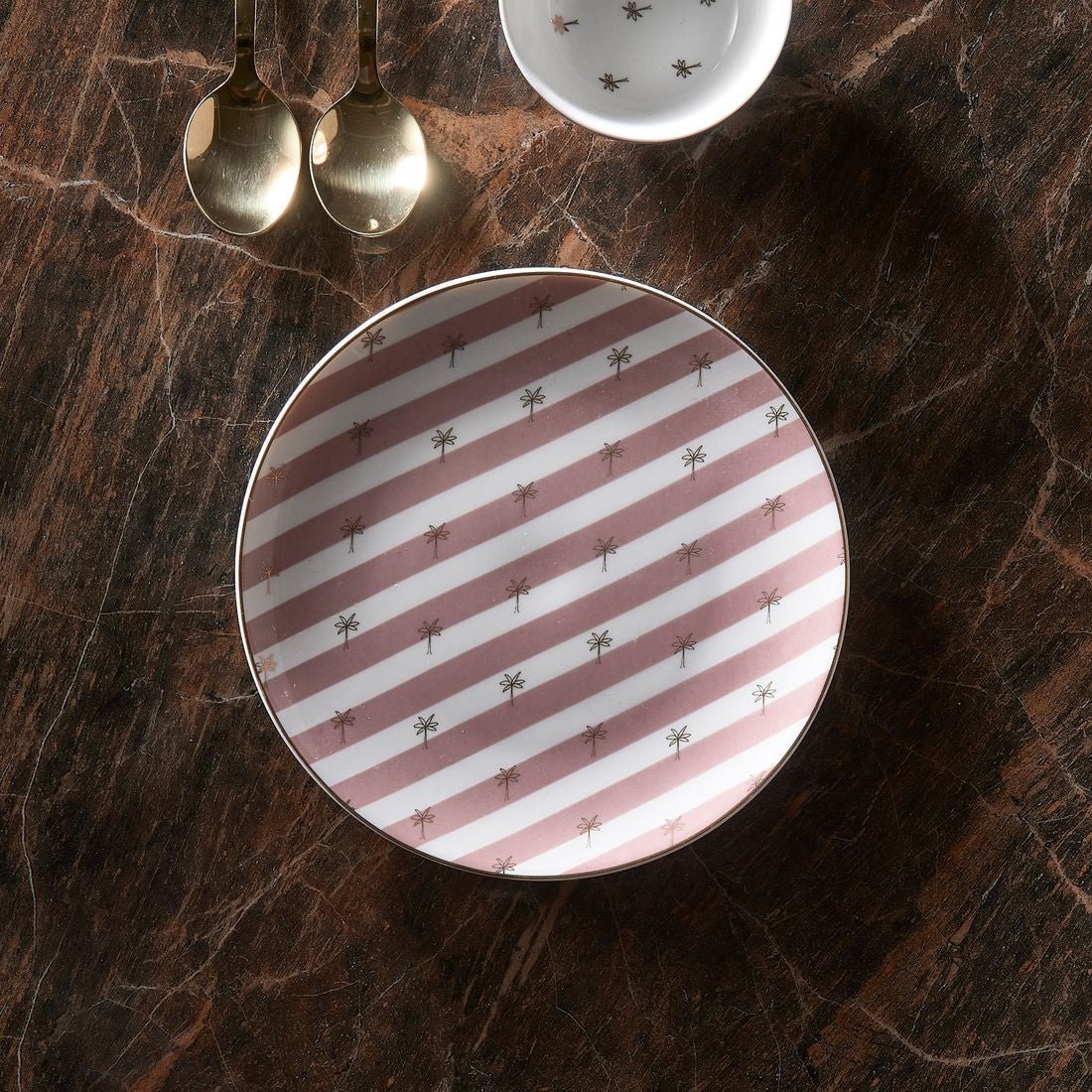 Palm Breeze Cake Plate - Rathwood Store