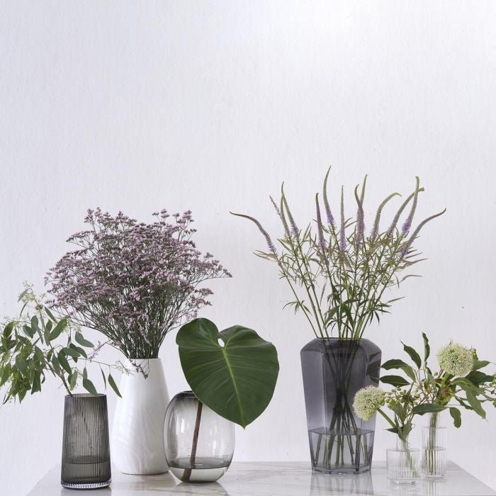 RM Ribbed Dudly Vase M - Rathwood Store